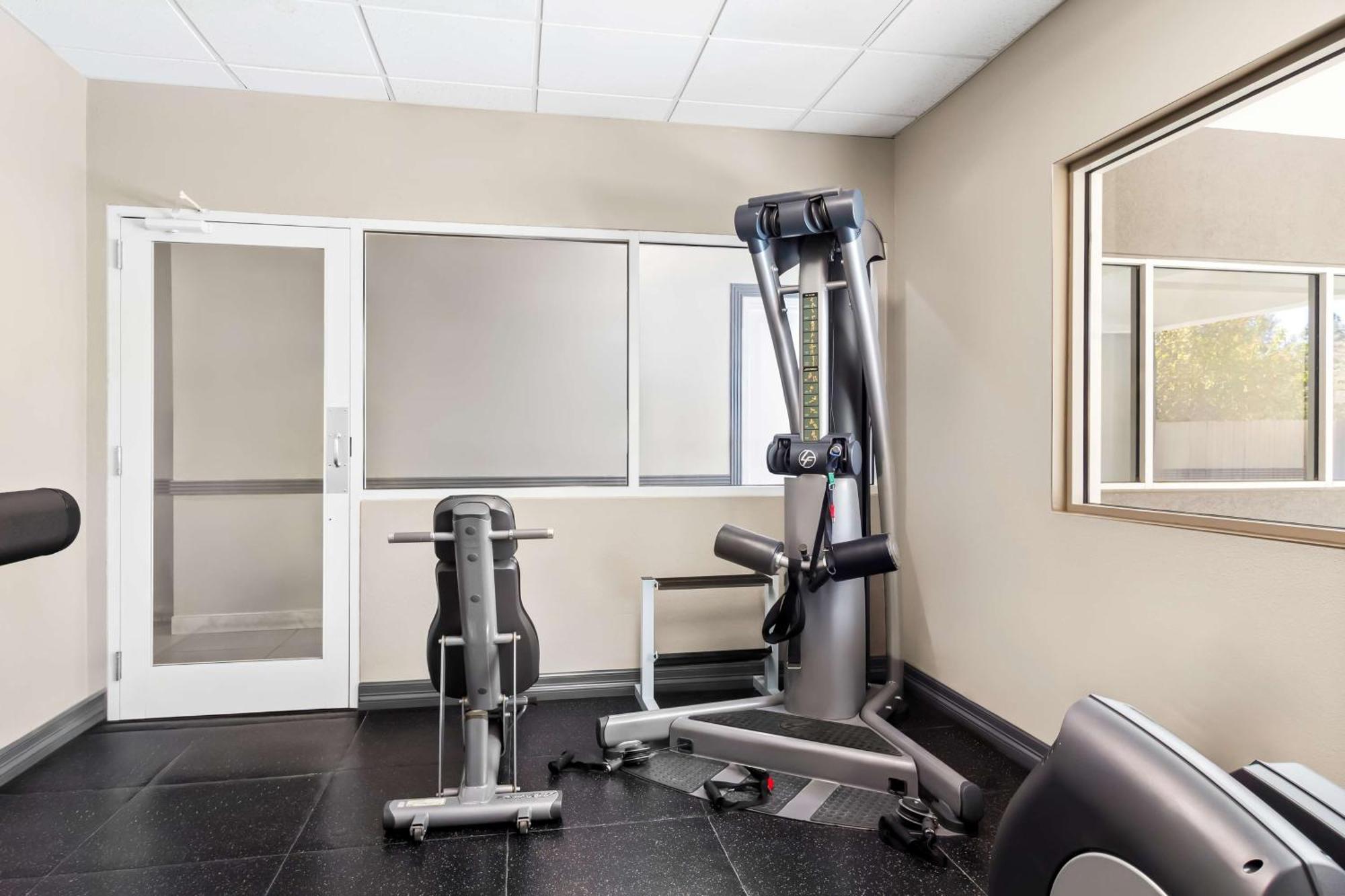 Sonesta Essential Iah Airport Jfk Boulevard - Newly Renovated 休斯敦 外观 照片